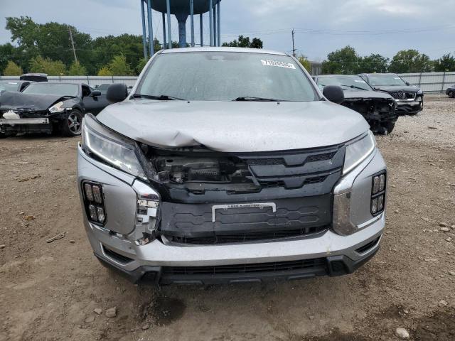 JA4ARUAU6NU002378 - 2022 MITSUBISHI OUTLANDER ES SILVER photo 5