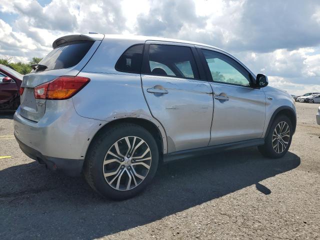 JA4AP3AU6HZ012965 - 2017 MITSUBISHI OUTLANDER ES 银色 照片 3