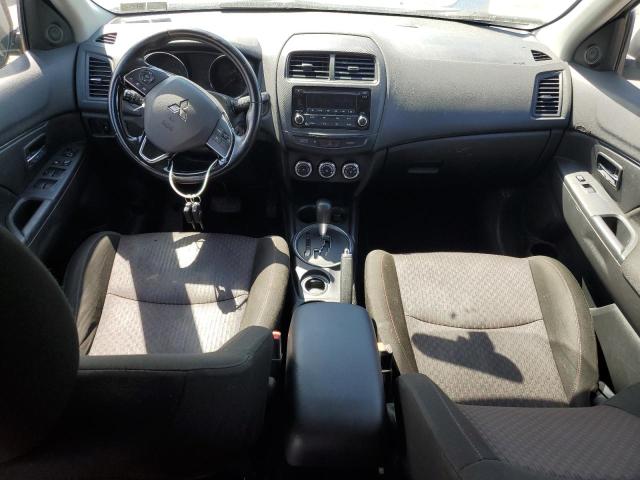 JA4AP3AU6HZ012965 - 2017 MITSUBISHI OUTLANDER ES 银色 照片 8