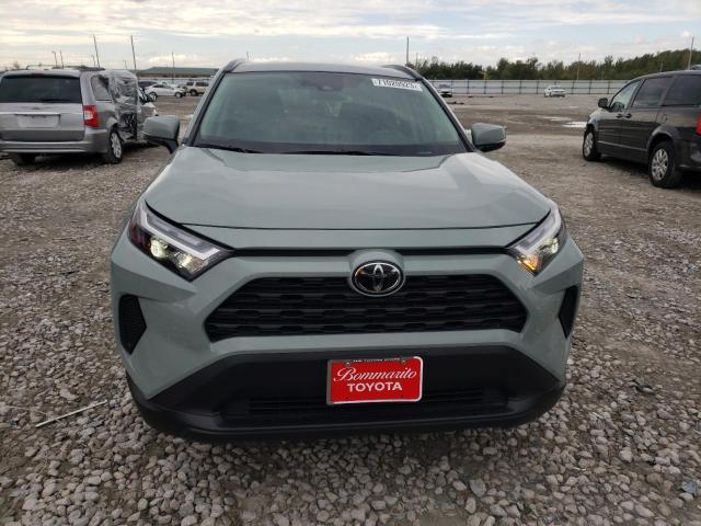 2T3P1RFVXPW354875 - 2023 TOYOTA RAV4 XLE GRAY photo 5