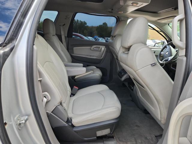 1GNKVJED3CJ108419 - 2012 CHEVROLET TRAVERSE LT SILVER photo 11