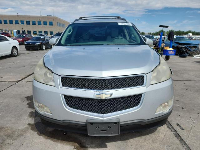 1GNKVJED3CJ108419 - 2012 CHEVROLET TRAVERSE LT SILVER photo 5