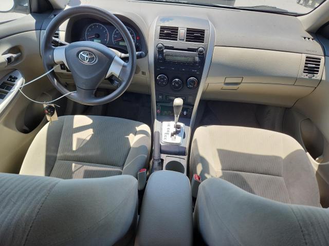 1NXBU4EE7AZ235204 - 2010 TOYOTA COROLLA BASE თეთრი ფოტო 8