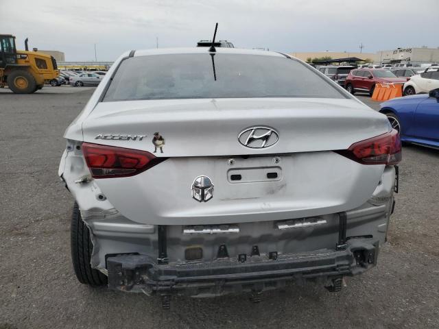 3KPC24A31JE024419 - 2018 HYUNDAI ACCENT SE Күміс фото 6