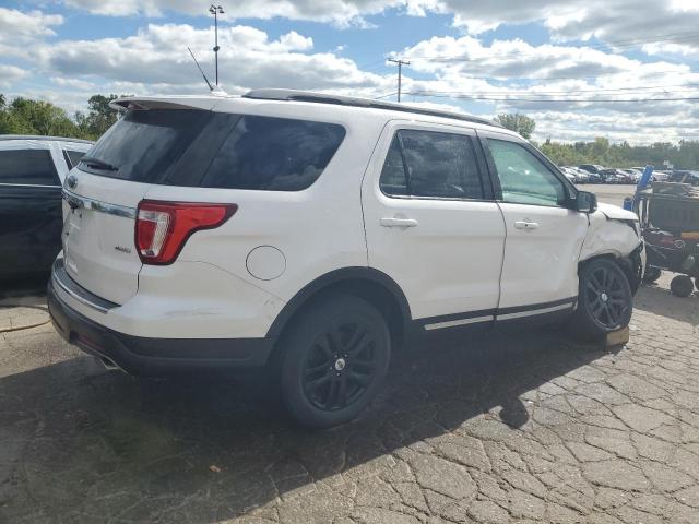 1FM5K8D84JGB49918 - 2018 FORD EXPLORER XLT Білий фото 3