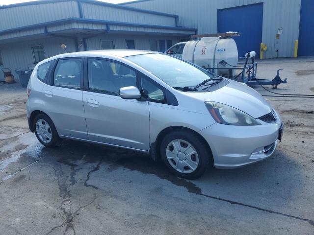 JHMGE8H33DC068096 - 2013 HONDA FIT SILVER photo 4