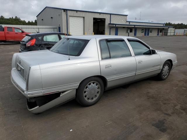 1G6KF5498XU734789 - 1999 CADILLAC DEVILLE CONCOURS SILVER photo 3