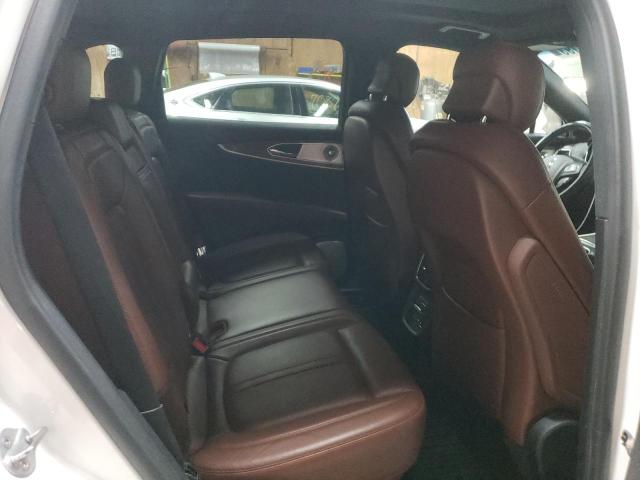 2LMPJ8LRXGBL38910 - 2016 LINCOLN MKX RESERVE Սպիտակ լուսանկար 11