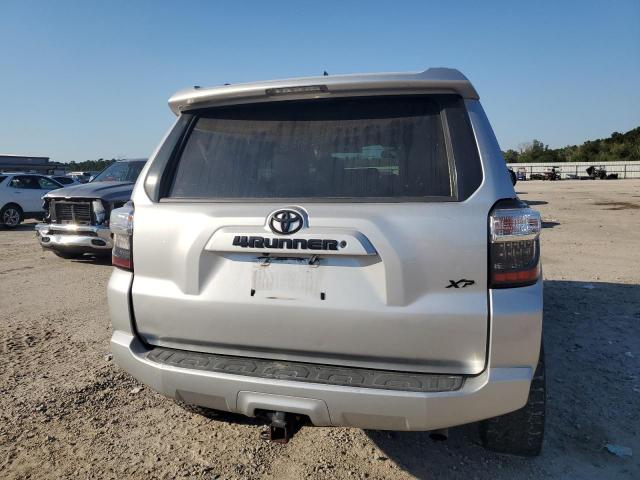 JTEBU5JR2J5589866 - 2018 TOYOTA 4RUNNER SR5/SR5 PREMIUM Gümüş foto 6