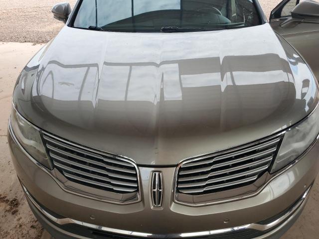 2LMPJ8LP9GBL61836 - 2016 LINCOLN MKX RESERVE Бежевий фото 12