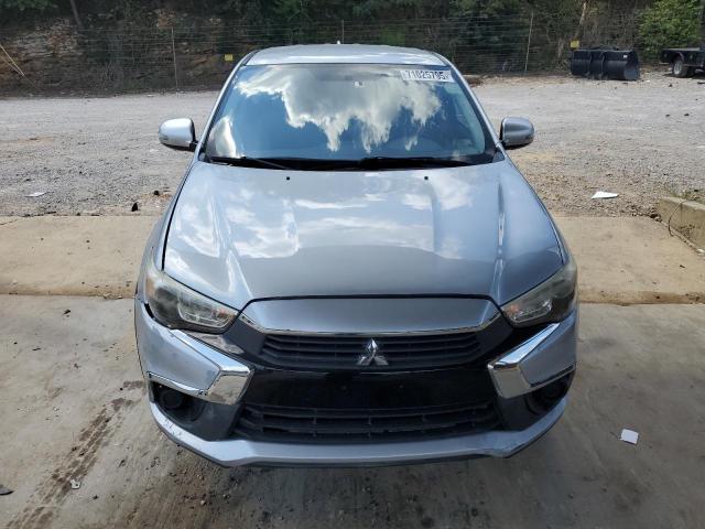 JA4AP3AU5HZ042474 - 2017 MITSUBISHI OUTLANDER ES SILVER photo 5