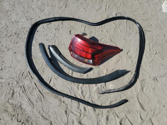 JA4AD3A32HZ024711 - 2017 MITSUBISHI OUTLANDER SE თეთრი ფოტო 13