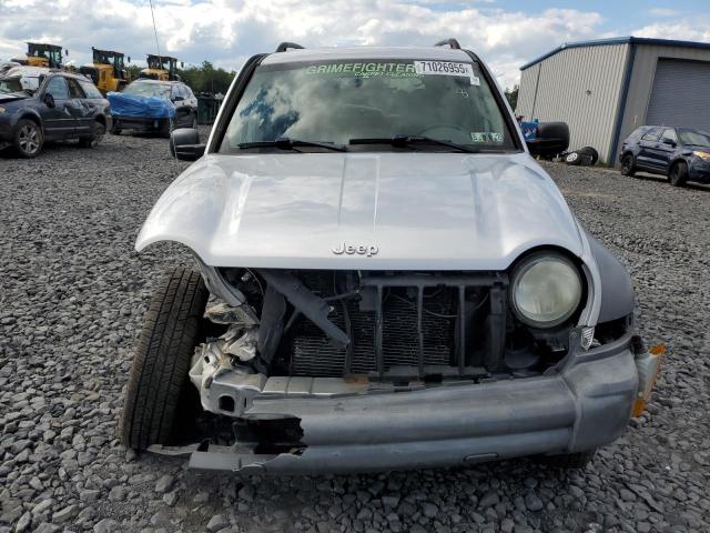 1J4GL48K75W695126 - 2005 JEEP LIBERTY SPORT SILVER photo 5
