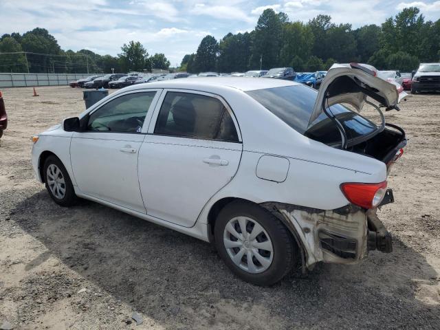 5YFBU4EE8DP141760 - 2013 TOYOTA COROLLA BASE WHITE photo 2