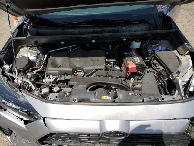 2T3K1RFVXLC046045 - 2020 TOYOTA RAV4 LE SILVER photo 12