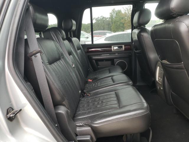 5LMFU28556LJ26316 - 2006 LINCOLN NAVIGATOR ნაცრისფერი ფოტო 11