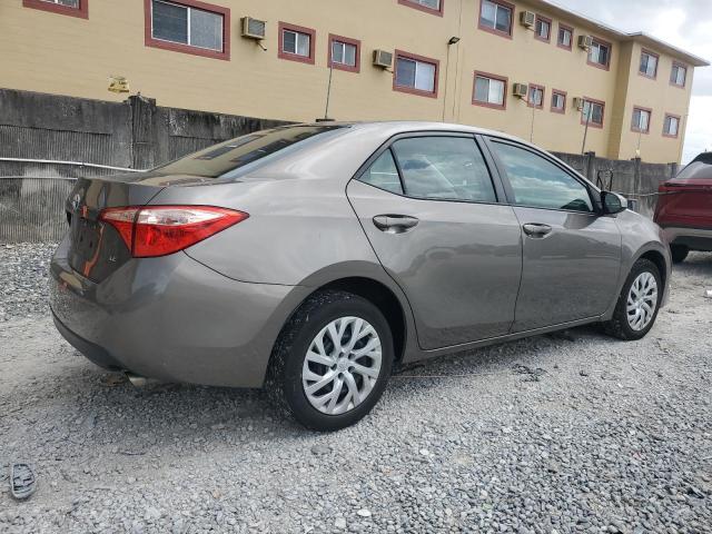 5YFBURHE9JP780475 - 2018 TOYOTA COROLLA L GRAY photo 3