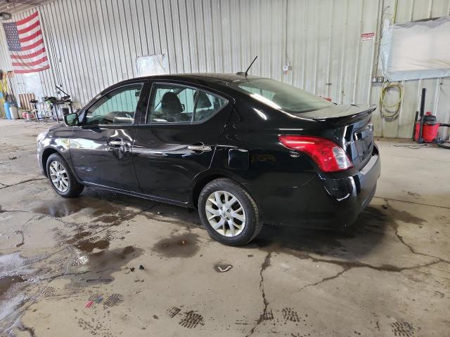 3N1CN7AP1JL862511 - 2018 NISSAN VERSA S BLACK photo 2
