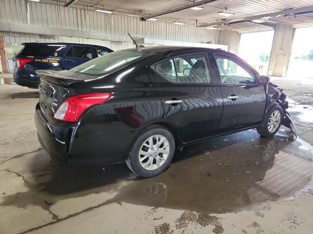 3N1CN7AP1JL862511 - 2018 NISSAN VERSA S BLACK photo 3