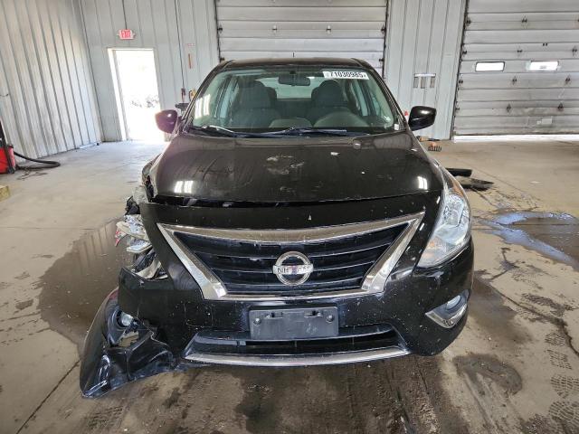 3N1CN7AP1JL862511 - 2018 NISSAN VERSA S BLACK photo 5