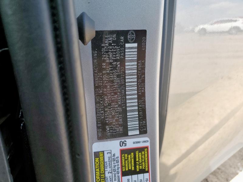 4T1C31AK2LU012752 - 2020 TOYOTA CAMRY LE SILVER photo 13