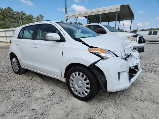 JTKKU10449J039552 - 2009 TOYOTA SCION XD WHITE photo 4