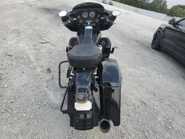 1HD1FC4127Y689024 - 2007 HARLEY-DAVIDSON FLHTCUI 黑色 照片 4