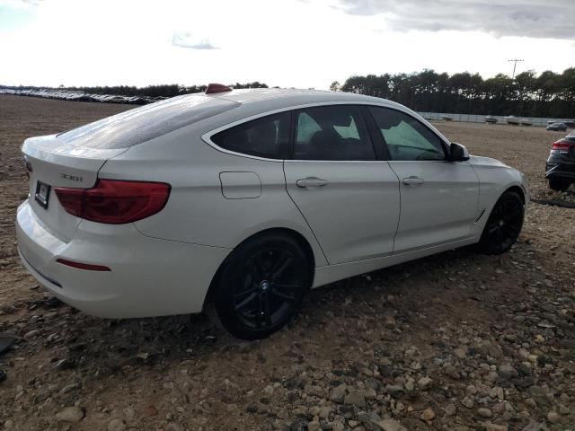 WBA8Z9C37HG827125 - 2017 BMW 330 XIGT WHITE photo 3