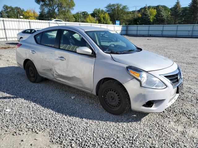 3N1CN7AP1KL879262 - 2019 NISSAN VERSA S SILVER photo 4