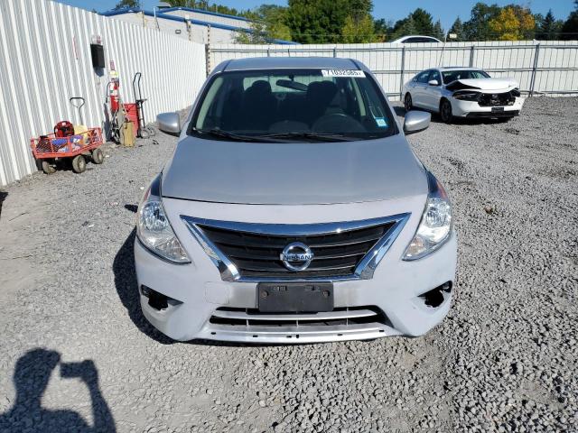3N1CN7AP1KL879262 - 2019 NISSAN VERSA S SILVER photo 5