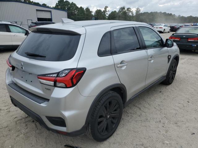 JA4APUAU2NU008491 - 2022 MITSUBISHI OUTLANDER ES Серебристый фото 3
