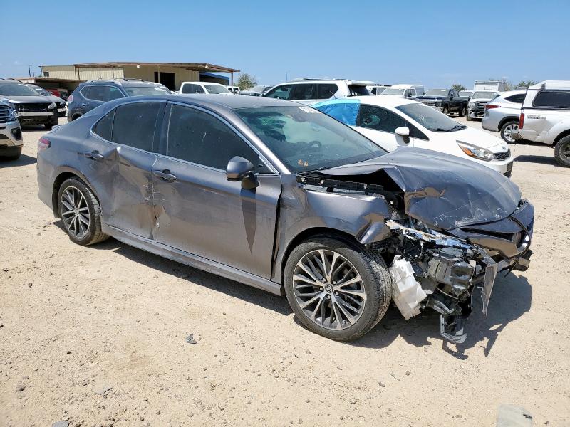 4T1B11HK5JU570065 - 2018 TOYOTA CAMRY L GRAY photo 4