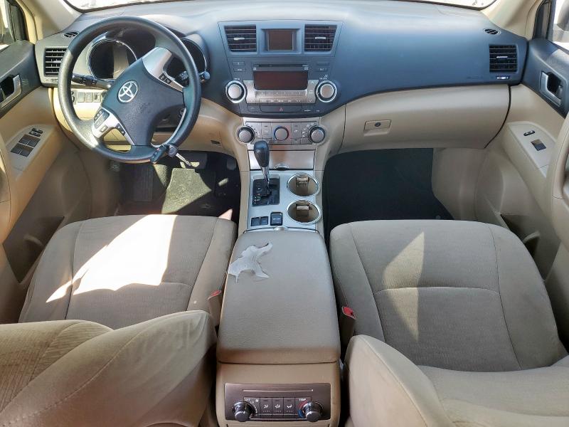 5TDZK3EH9CS089327 - 2012 TOYOTA HIGHLANDER BASE Белый фото 8