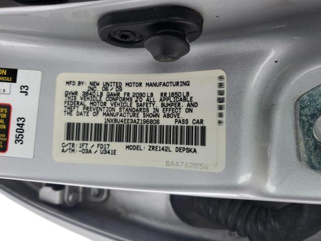 1NXBU4EE3AZ196806 - 2010 TOYOTA COROLLA BASE SILVER photo 12