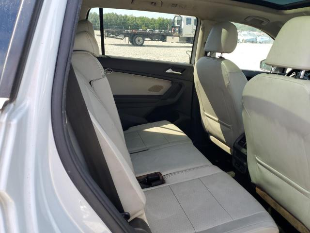 3VV3B7AX0KM040964 - 2019 VOLKSWAGEN TIGUAN SE SILVER photo 11