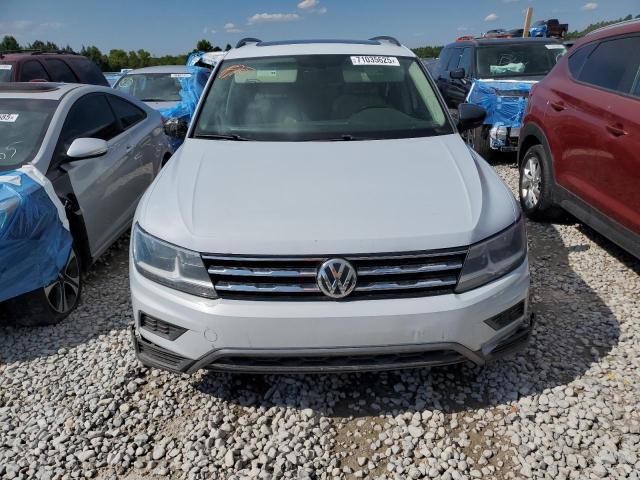 3VV3B7AX0KM040964 - 2019 VOLKSWAGEN TIGUAN SE SILVER photo 5