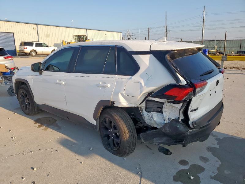 2T3H1RFV9RW313970 - 2024 TOYOTA RAV4 LE WHITE photo 2