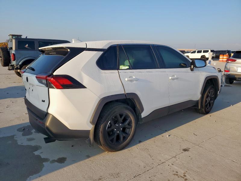 2T3H1RFV9RW313970 - 2024 TOYOTA RAV4 LE WHITE photo 3