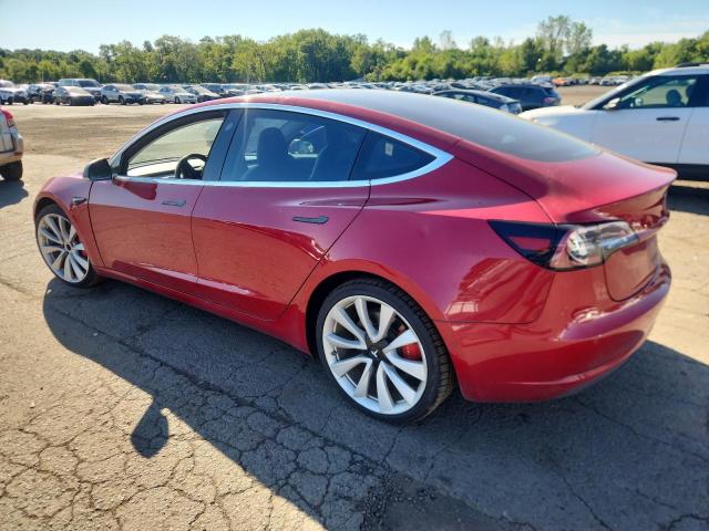 5YJ3E1EB0JF072799 - 2018 TESLA MODEL 3 წითელი ფოტო 2