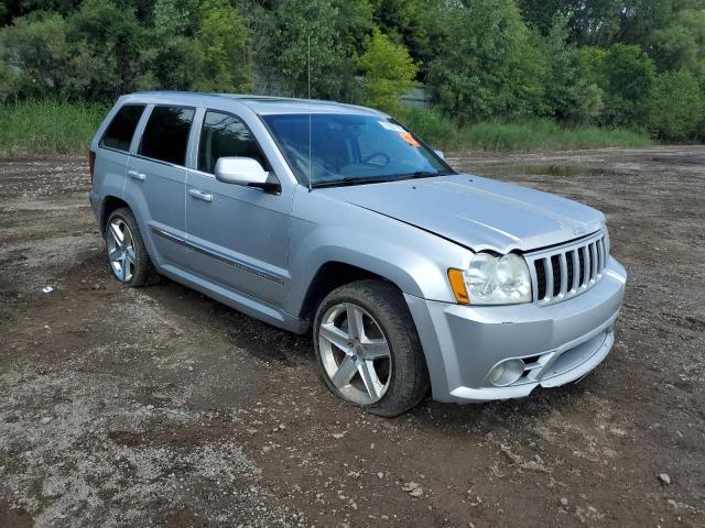 1J8HR78367C575284 - 2007 JEEP GRAND CHER SRT-8 GRAY photo 4