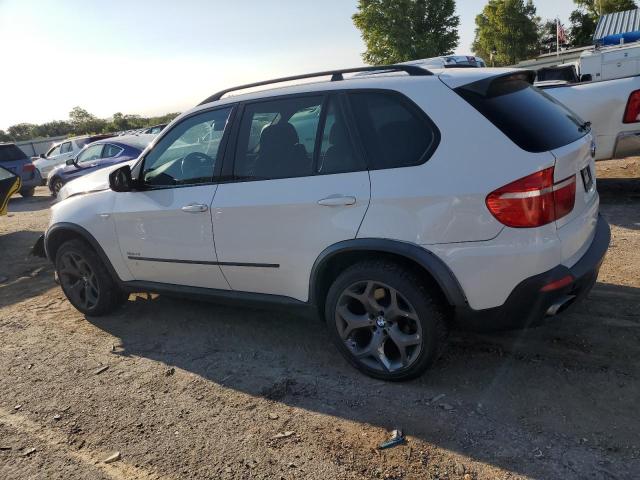 5UXFE83559L308969 - 2009 BMW X5 XDRIVE48I WHITE photo 2