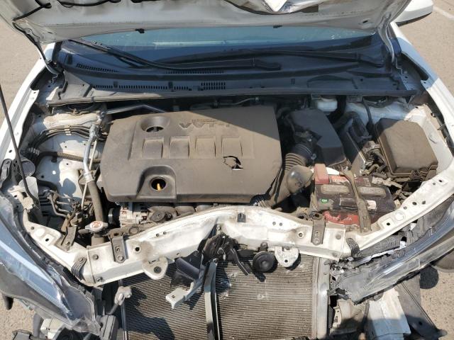 5YFBURHE9KP938993 - 2019 TOYOTA COROLLA L WHITE photo 11