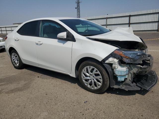 5YFBURHE9KP938993 - 2019 TOYOTA COROLLA L WHITE photo 4