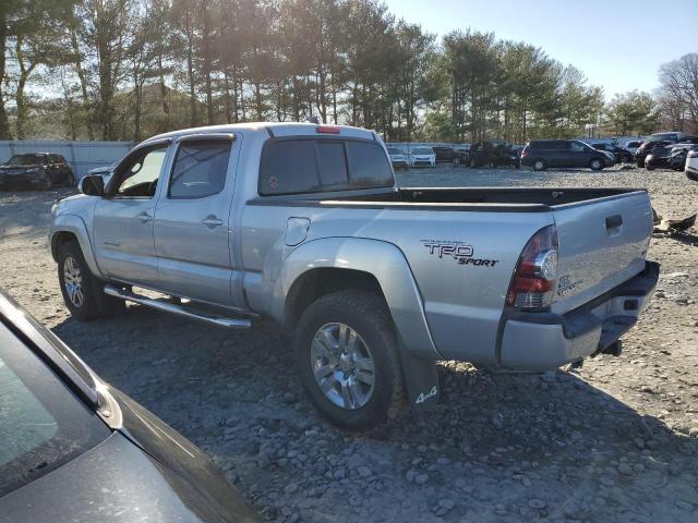 3TMMU4FN9CM049277 - 2012 TOYOTA TACOMA DOUBLE CAB LONG BED SILVER photo 2