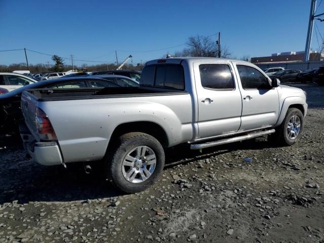 3TMMU4FN9CM049277 - 2012 TOYOTA TACOMA DOUBLE CAB LONG BED SILVER photo 3