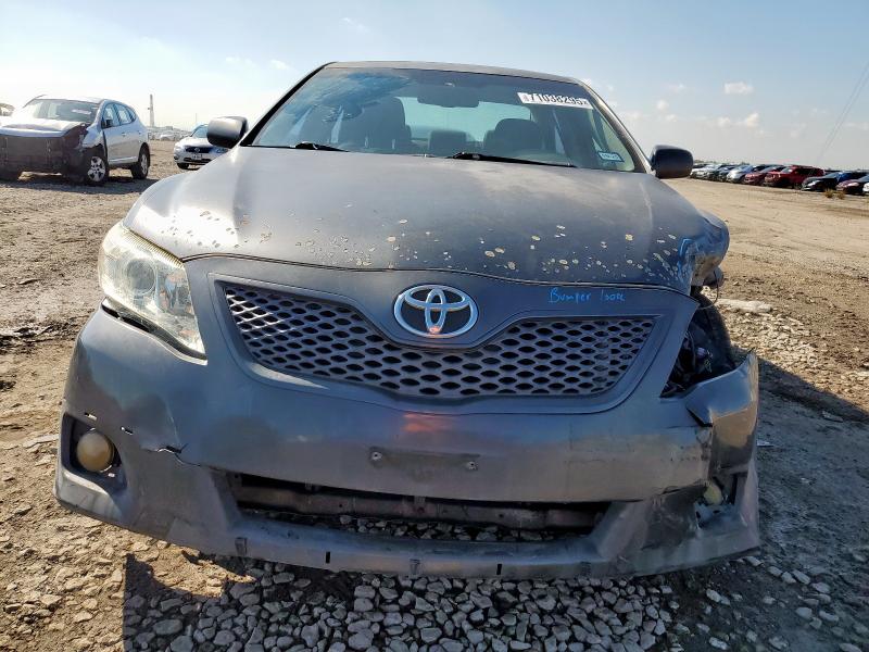 4T1BK3EK9AU103373 - 2010 TOYOTA CAMRY SE GRAY photo 5
