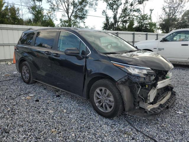 5TDKRKEC5PS163702 - 2023 TOYOTA SIENNA LE BLACK photo 4