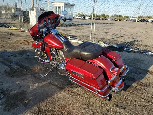 1HD1FCM14CB689278 - 2012 HARLEY-DAVIDSON FLHTCU ULTRA CLASSIC ELECTRA GLIDE RED photo 3