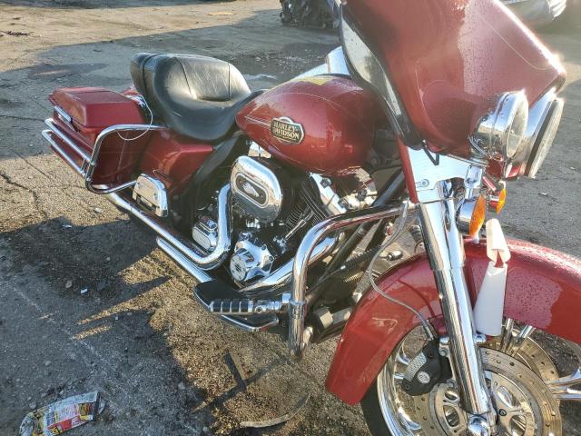 1HD1FCM14CB689278 - 2012 HARLEY-DAVIDSON FLHTCU ULTRA CLASSIC ELECTRA GLIDE RED photo 9