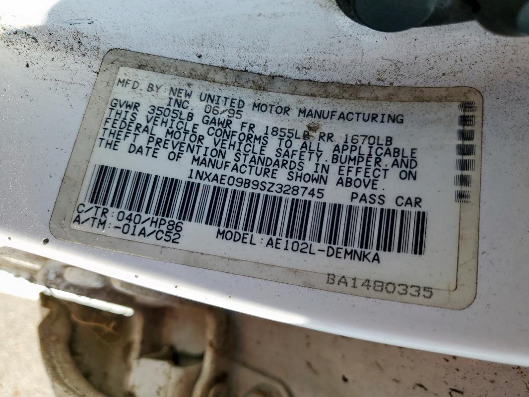 1NXAE09B9SZ328745 - 1995 TOYOTA COROLLA LE WHITE photo 12